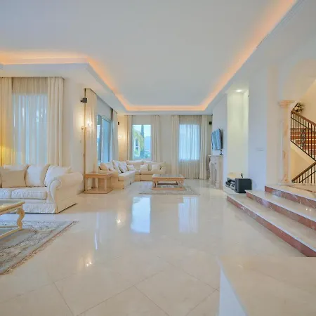 El Rosario Large W Heated Pool Dom wakacyjny Marbella