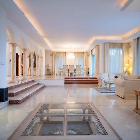 El Rosario Large W Heated Pool