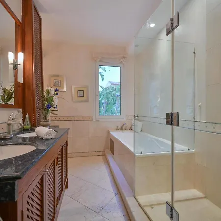 El Rosario Large W Heated Pool Сasa de vacaciones Marbella