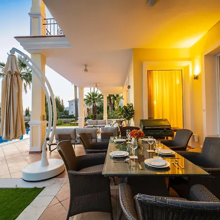 El Rosario Large W Heated Pool *