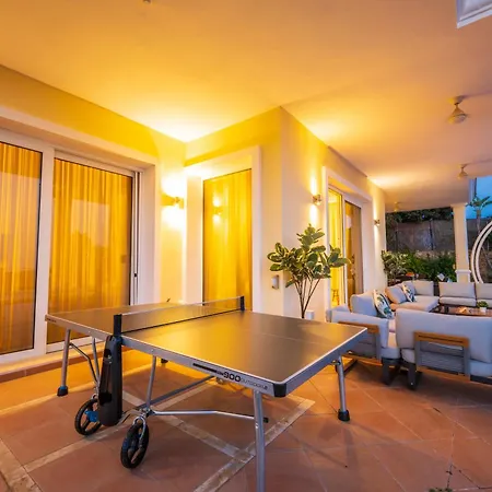 Дом отдыха El Rosario Large W Heated Pool Марбелья