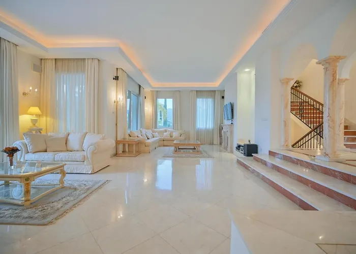 El Rosario Large W Heated Pool 別荘 マルベーリャ