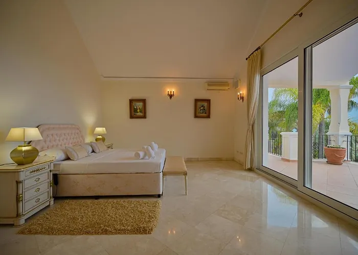El Rosario Large W Heated Pool Ferienhaus Marbella