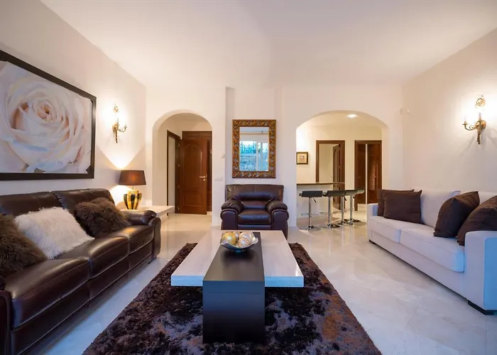 El Rosario Large W Heated Pool Marbella