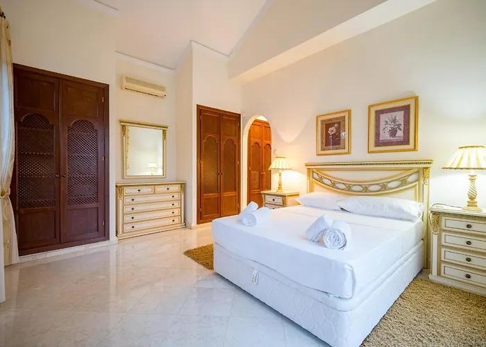 El Rosario Large W Heated Pool