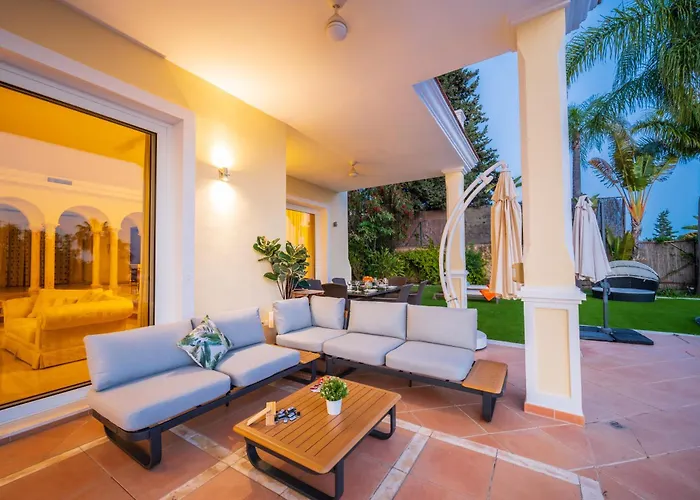 El Rosario Large W Heated Pool Holiday home