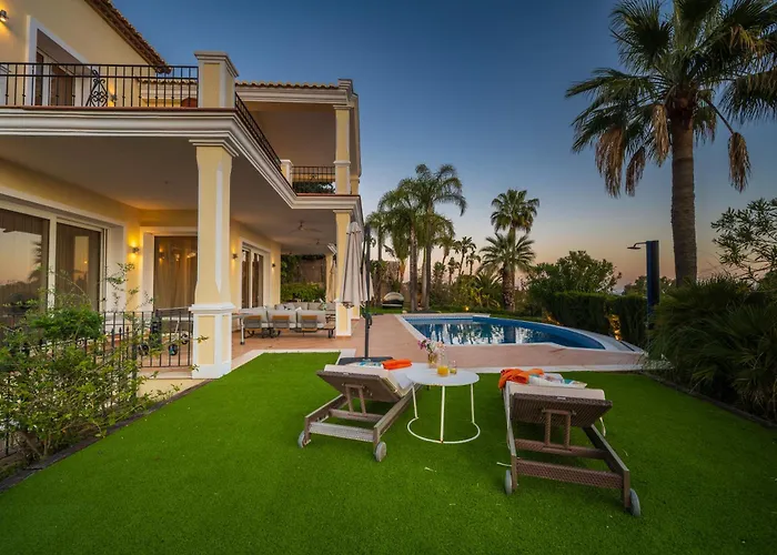 El Rosario Large W Heated Pool Holiday home Marbella